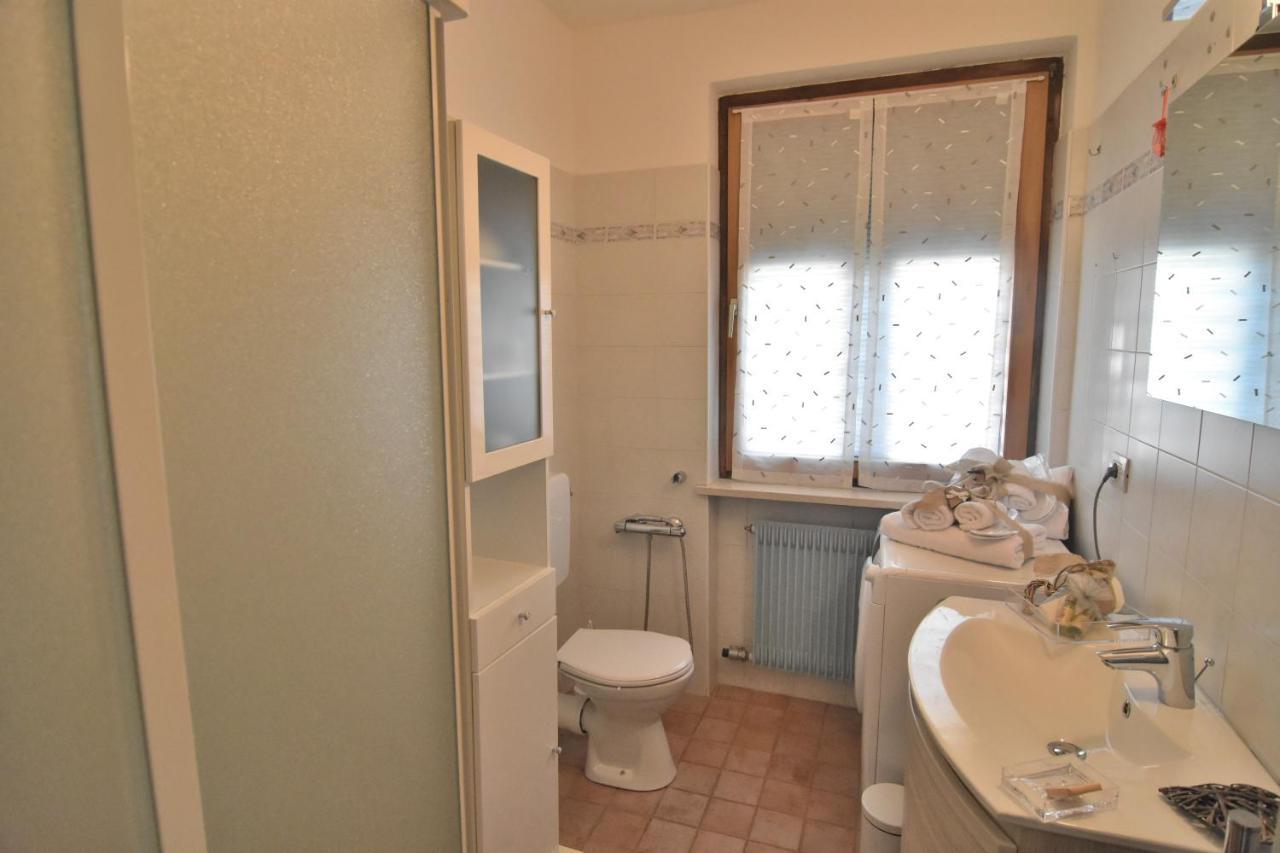 Appartamento Da Romina Con Parcheggio Gratuito Sanzeno Luaran gambar