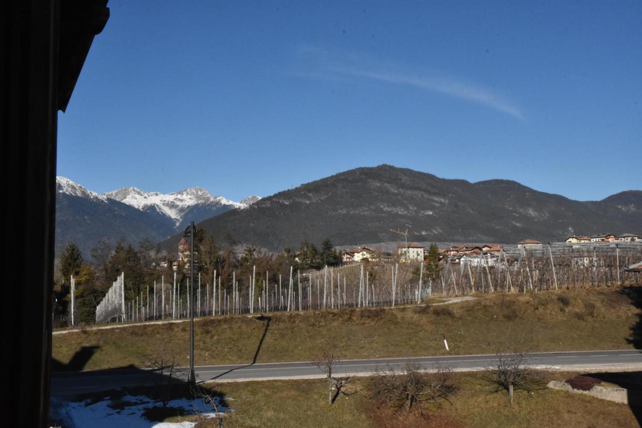 Appartamento Da Romina Con Parcheggio Gratuito Sanzeno Luaran gambar