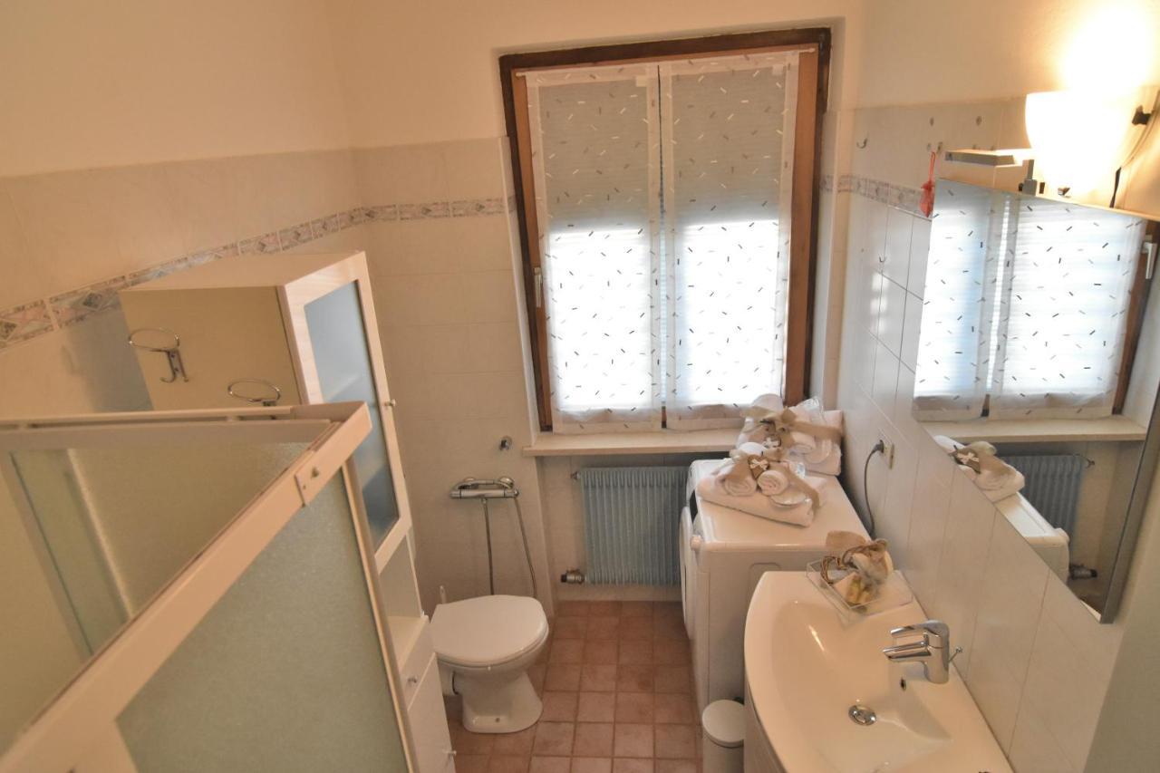Appartamento Da Romina Con Parcheggio Gratuito Sanzeno Luaran gambar